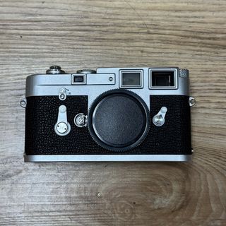 (Category: ) located in . Submitted by pgcameras (Listing ID 1437445501, Image 1). Description: .