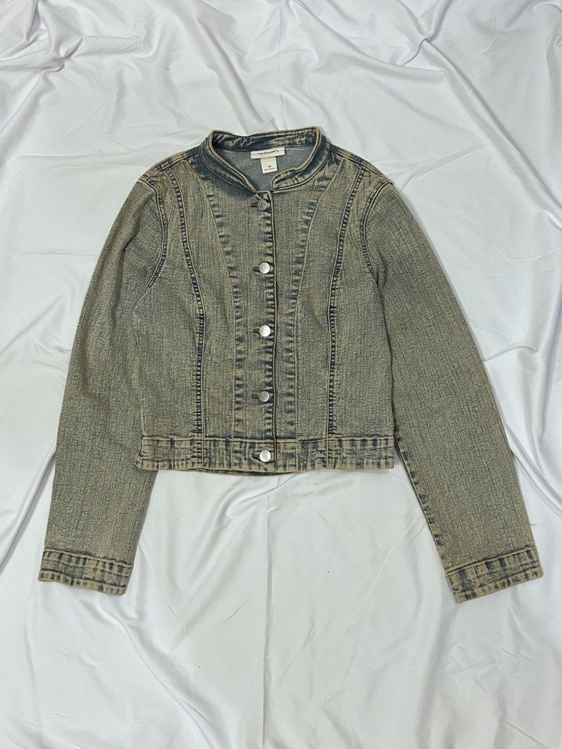 Lightwashed Denim Jacket (Category: Coats, Jackets and Outerwear) located in Cabanatuan. Submitted by kaiachaosctl404 (Listing ID 1437505442, Image 1). Description: - brand: monki - size xs to small - no flaws.