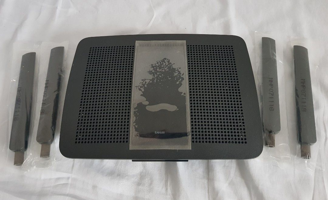 Linksys Router with Antennas EA8100452162321898557440