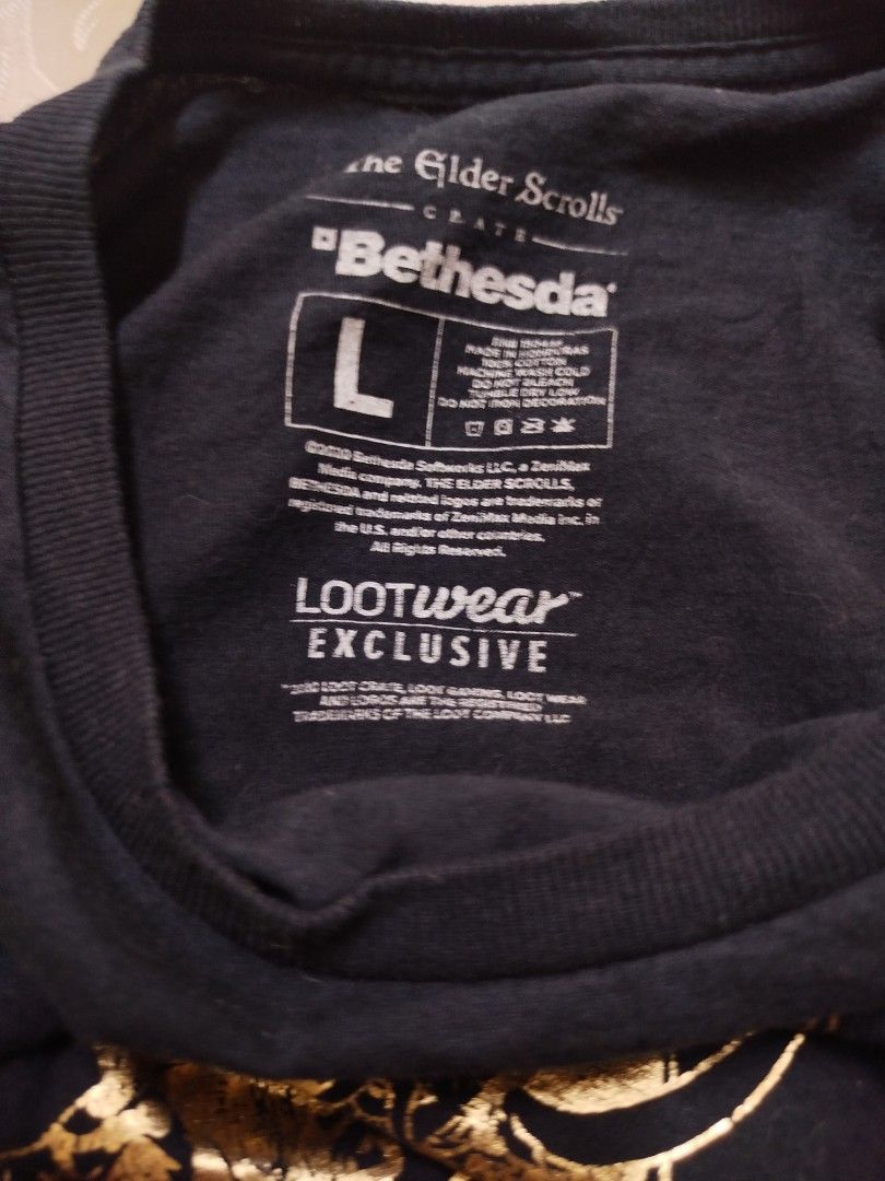 Loot Crate Elder Scrolls Gaming Shirt (Category: Tshirts & Polo Shirts ) located in Quezon City. Submitted by rorshack (Listing ID 1437502439, Image 2). Description: 21 WIDTH 29 LENGTH.