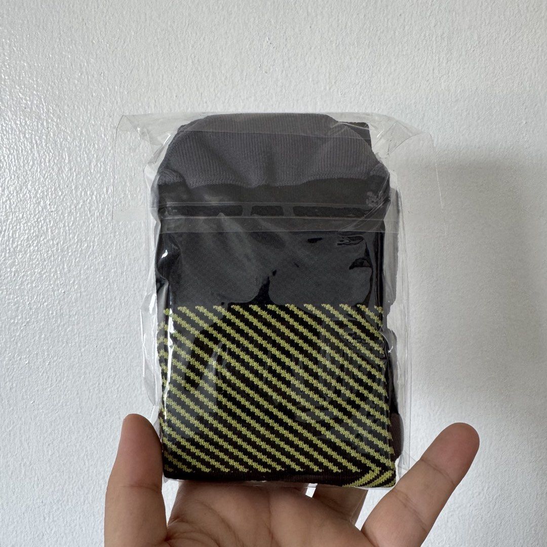 LP SUPPORT 203Z Ankle Support Compression Socks - Short Gray Pink Green 20pcs Bundle (Category: Braces, Support & Protection) located in Manila. Submitted by miskym (Listing ID 1437448832, Image 3). Description: Colors Available: BLACK/GREY, BLACK/PINK, BLACK/GREEN Wholesale Price: 1,074.00/ea for 20pcs 1,142.00/ea for 10pcs 1,209.00/ea for 5pcs Retail Price: 1,343.00 Please refer to size chart for measurements All sizes are available ONHAND & RE