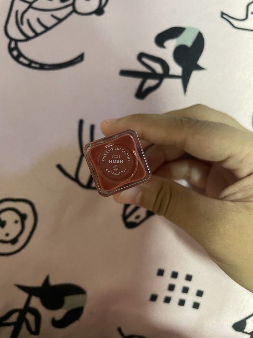 Lucky Beauty Dreamy Lip Cloud (Category: Makeup) located in Makati City. Submitted by keyyychan (Listing ID 1437531874, Image 2). Description: 𝒟𝑒𝒸𝓁𝓊𝓉𝓉𝑒𝓇 -Swatched Once -Shade: Hush.