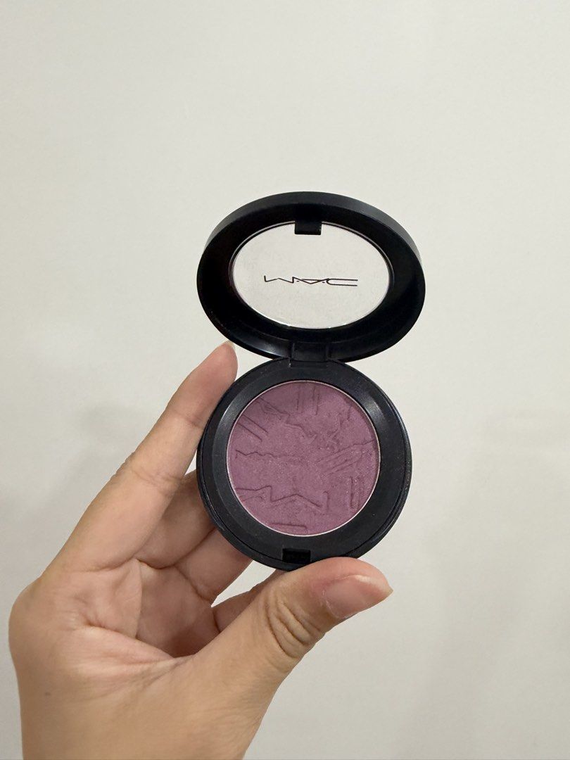 Mac blush plush (Category: Makeup) located in Quezon City. Submitted by destashingmycloset (Listing ID 1437412871, Image 1). Description: .