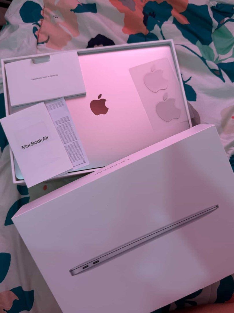 Macbook M1 8GB RAM | 256GB SSD (Category: Laptops & Notebooks) located in Cebu City. Submitted by dominicviado (Listing ID 1437261735, Image 1). Description: MacBook Air M1 (Base Model) • 8GB RAM | 256GB SSD • 100% Battery Health - only 6 charge cycles (meaning, almost never used) • No dents, very clean condition • Includes charger, stickers, receipt. • P35,000 only, sulit for students, wh, creatives etc.....