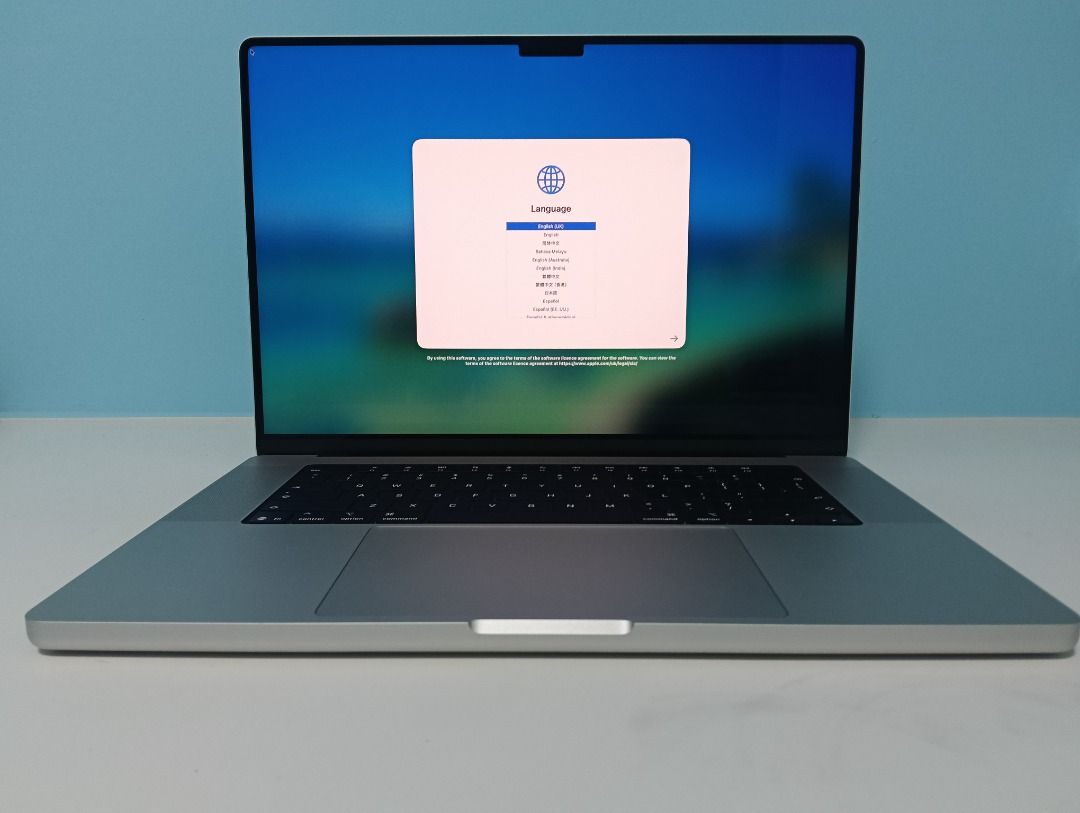 MacBook Pro 16 inch M5 Max452255663082055683