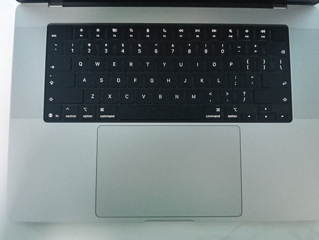 MacBook Pro 16 inch M5 Max452255663082055681