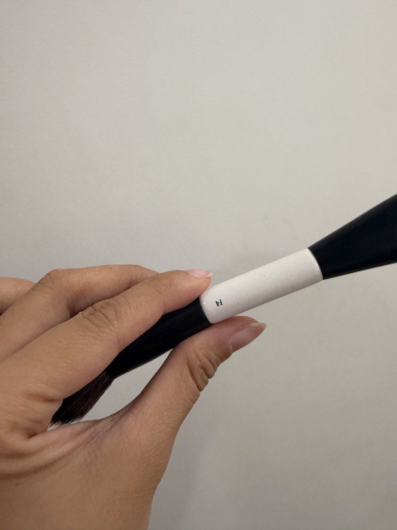 Make up by mario f4 brush (Category: Makeup) located in Quezon City. Submitted by destashingmycloset (Listing ID 1437415151, Image 2). Description: .
