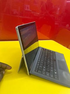 Microsoft Surface Laptop458782696727521280