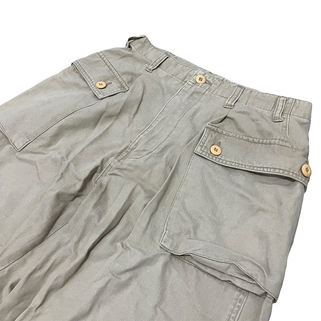 Military Silhouette Monkey Pants (Category: Trousers) located in Manila. Submitted by own.desire (Listing ID 1437465934, Image 3). Description: Military Silhouette Monkey Pants Size on tag: none *Size on tape Waist: 28" Length: 43" Flaws: none Price: 1,200.