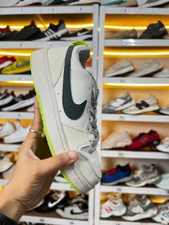 (Category: ) located in . Submitted by soletrip_footwear_trading (Listing ID 1437486961, Image 1). Description: .