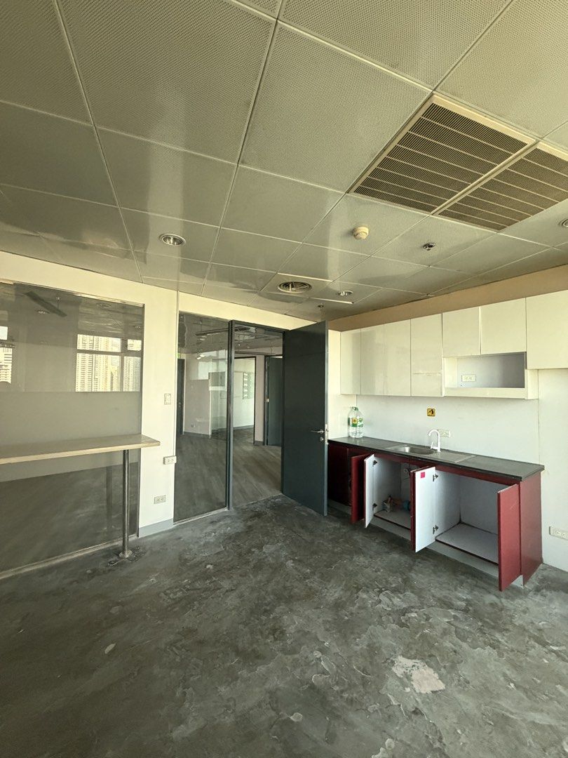Office Space in BGC for Lease! (Category: Commercial) located in Taguig. Submitted by mnremulla (Listing ID 1437447173, Image 3). Description: FOR LEASE Office Space in BGC Available Units (As of May 12, 2026) Unit 601 – 252.50 sqm Unit 602 – 346.00 sqm Unit 703 – 107 sqm Unit 1205 – 138.60 sqm Unit 1601 – 231.42 sqm Unit 1802 – 370.58 sqm ₱1,000 + CUSA & VAT .
