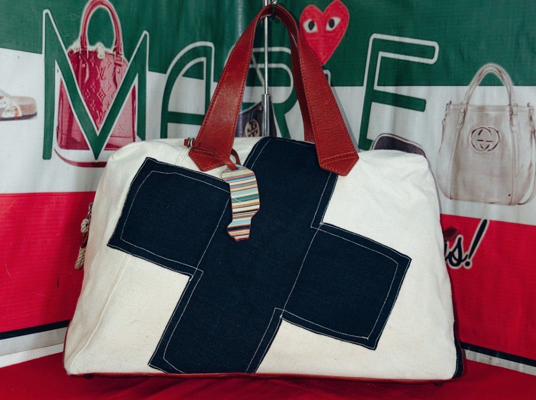 Paul smith (Category: Tote Bags) located in Caloocan City. Submitted by faithera0331 (Listing ID 1437569564, Image 1). Description: xlarge canvas.