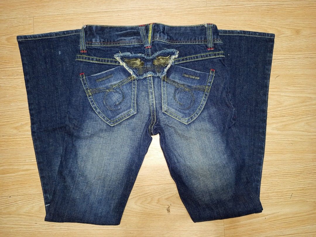 PINK KISS Y2K FLARED PANTS (Category: Jeans) located in Caloocan City. Submitted by lalillypetals (Listing ID 1437414154, Image 2). Description: waist 27 length 39.5.