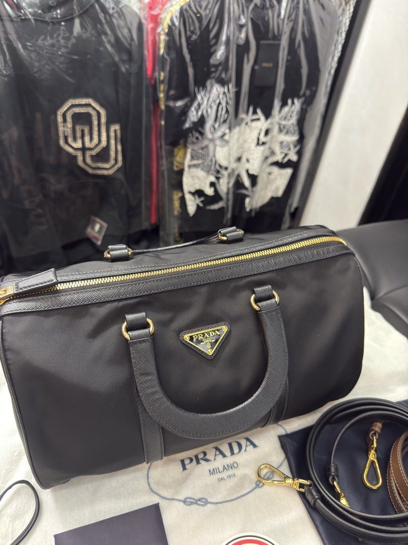 PRADA Re Edition 1978 Top Handle Bag Re Nylon (Category: Luxury Bags & Wallets) located in Pasay City. Submitted by fritz_kickz_2012 (Listing ID 1437500146, Image 2). Description: PR@DA Re Edition 1978 Top Handle Bag Re-Nylon with 2 Strap Black & Brown Inclusion: Dust Bag / Authentic Card / Paper Bag Brandnew / Onhand PM for Inquiries Thanks ➡️➡️➡️ Fritz Kickz 👟.