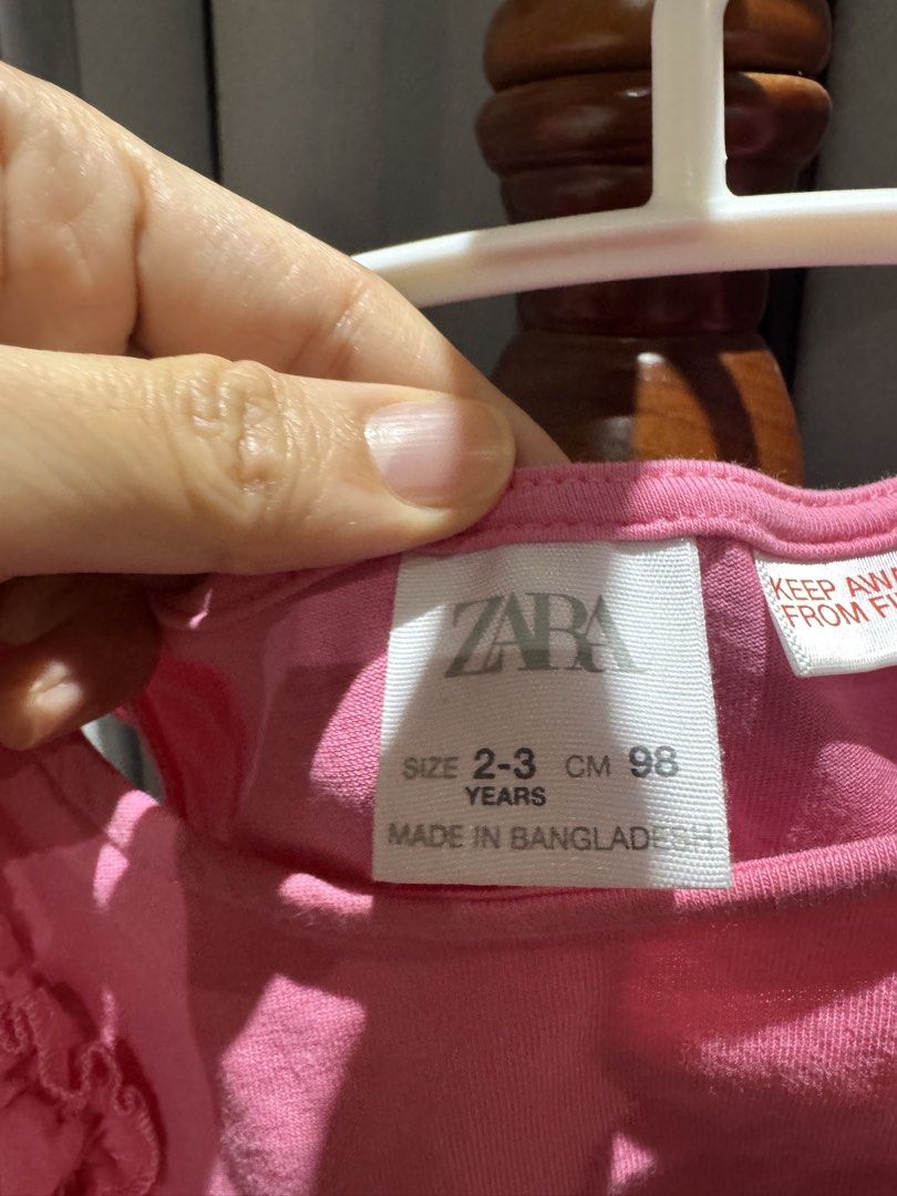 Preloved Zara Kids Top (2-3yo) (Category: Babies & Kids Fashion) located in Quezon City. Submitted by adilou (Listing ID 1437446343, Image 2). Description: .