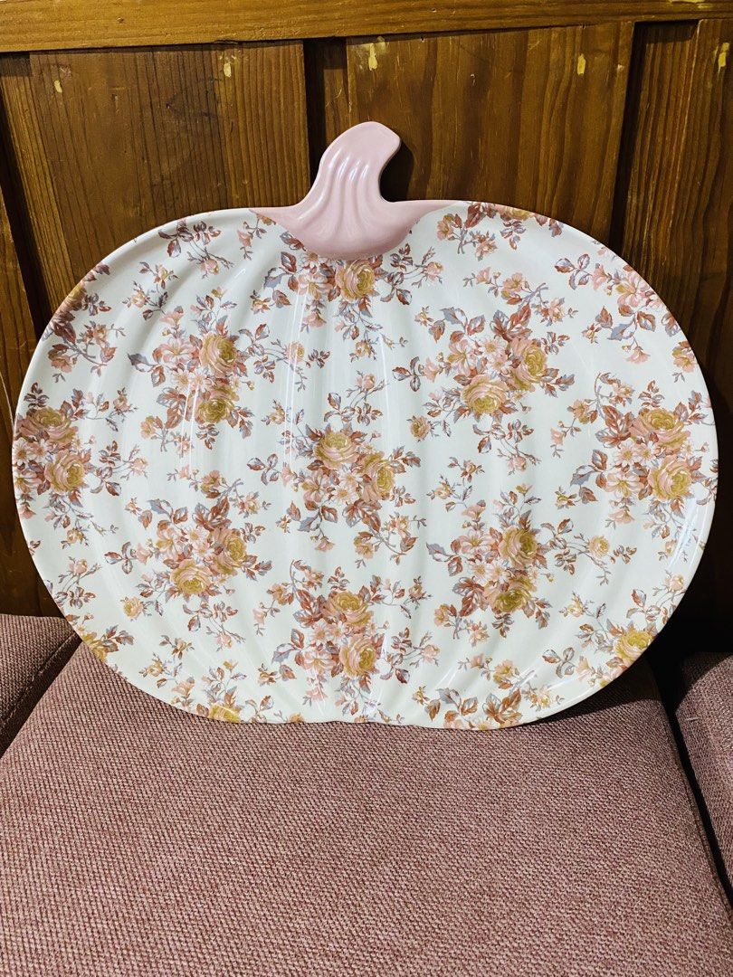 PUMPKIN PLATTER/ SERVING PLATE (Category: Other Home Furniture) located in Baguio. Submitted by vanity_kimo (Listing ID 1437478645, Image 1). Description: 🍀BRANDED PLATTER 🍀MELAMINE 🍀BRANDED BY SHABBY CHIC 🍀100 % melamine 🍀12 pcs avilable .