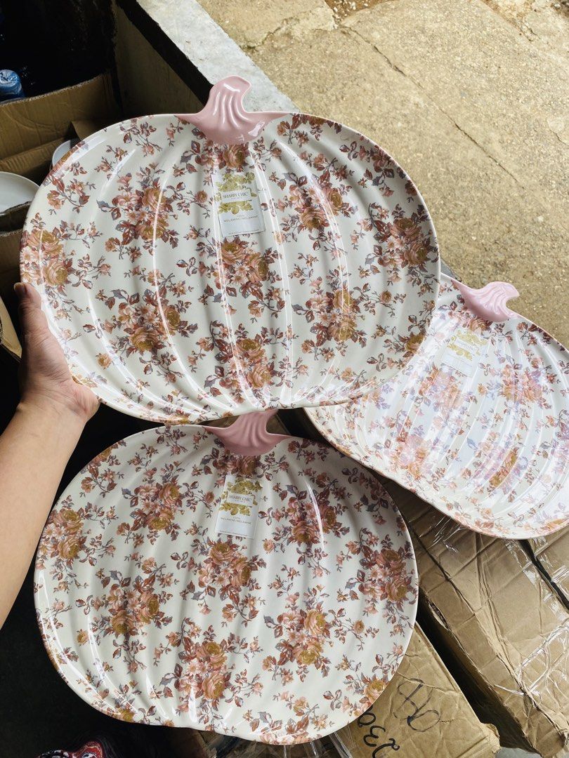 PUMPKIN PLATTER/ SERVING PLATE (Category: Other Home Furniture) located in Baguio. Submitted by vanity_kimo (Listing ID 1437478645, Image 3). Description: 🍀BRANDED PLATTER 🍀MELAMINE 🍀BRANDED BY SHABBY CHIC 🍀100 % melamine 🍀12 pcs avilable .