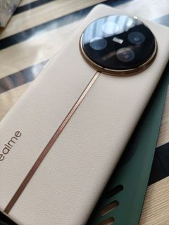 （分類：）位於 。 由 cleverfire.277314 提交（商品編號 1436136915，圖片 1）。簡介： 。