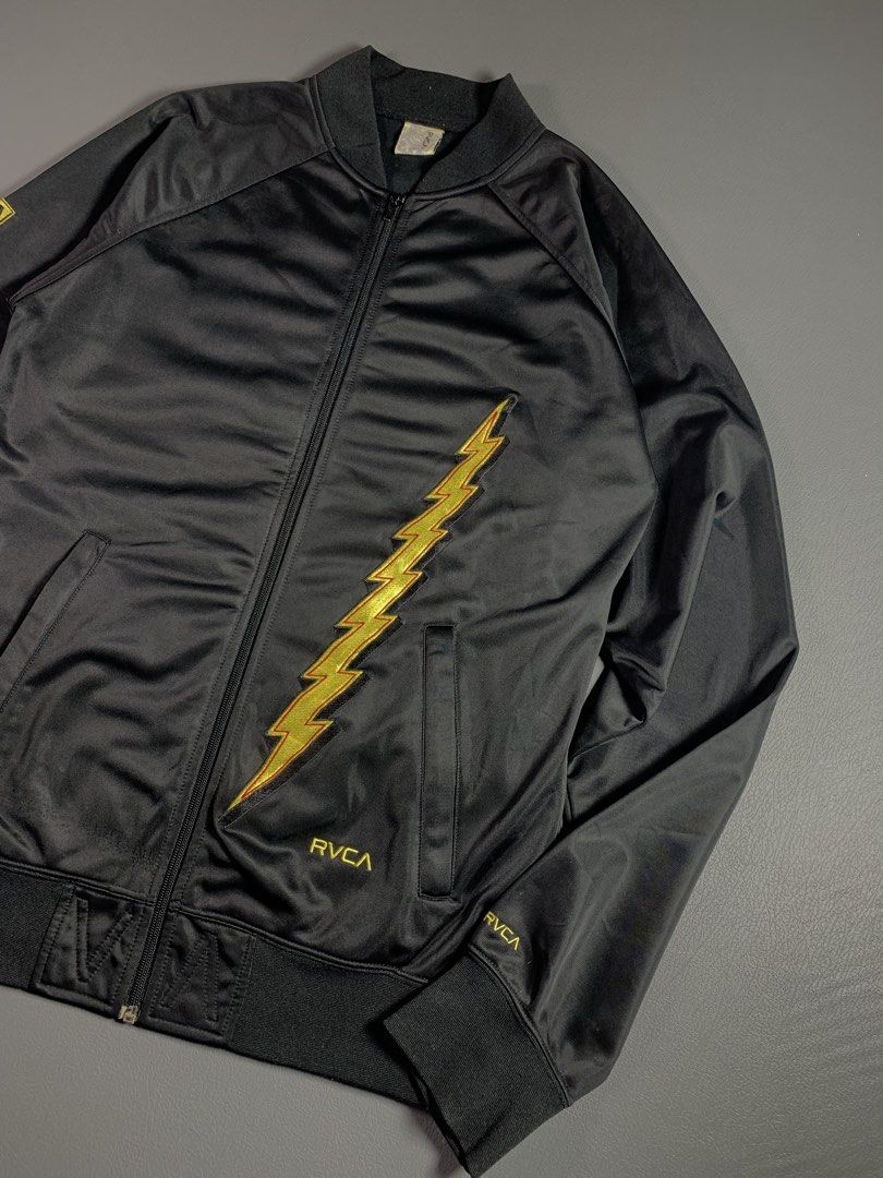 RVCA Leines Souvenir Jacket #7 (Category: Coats, Jackets and Outerwear) located in Mabalacat. Submitted by vtgmalan (Listing ID 1437533106, Image 3). Description: This is a black RVCA Leines Souvenir Jacket featuring embroidered artwork by artist Matt Leines Size: Medium Dimension Pit to Pit : 20.5 Inches Sleeve with Shoulder : 33 Inches Lenght : 28 Inches Condition : Excellent Condition Flaws : Minimal lints check the last photos.