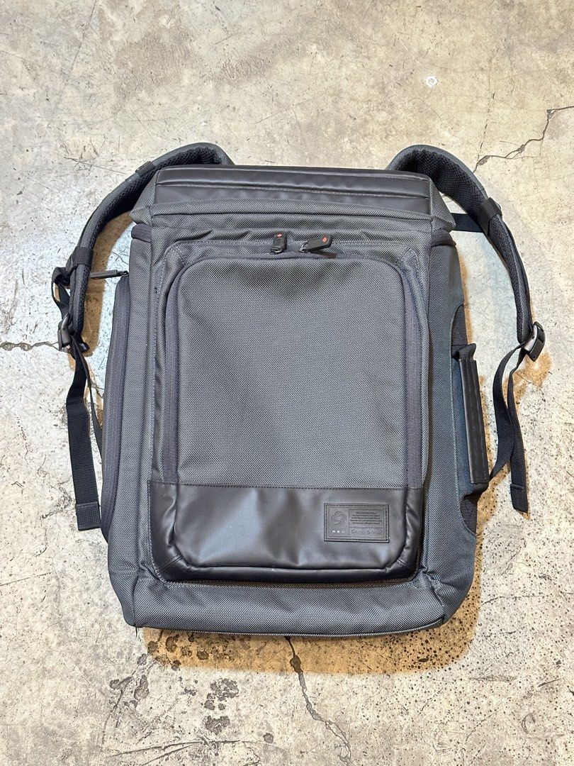 Samsonite Backpack (Category: Backpacks) located in Davao. Submitted by shang_fits (Listing ID 1437527828, Image 1). Description: .