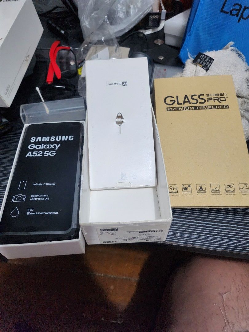 Samsung Galaxy A52 5G (Category: Samsung) located in Paranaque City. Submitted by santos_22 (Listing ID 1437444847, Image 1). Description: Samsung Galaxy a52 5G 8/256 Samsung Galaxy A52 5G With Box & Original Samsung plastic wrap NO CORD OR POWER BRICK With original samsung papers Original sim injector tool Sama ko na tempered glass ikaw nalang mag kabit RF: need funds bawas gamit Honest Issue yung volume button maluwag pero nagana parin samahan 