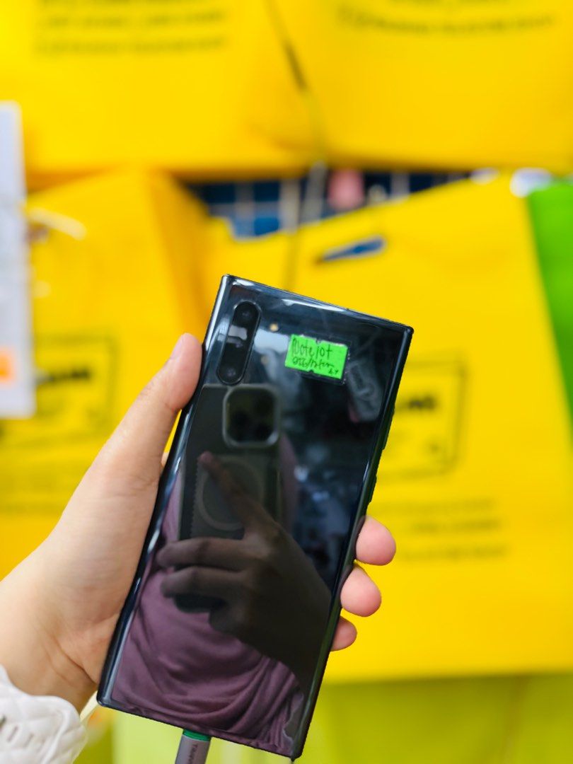 Samsung Note 10 Plus 256GB Openline no issues dualsim (Category: Samsung) located in San Juan City. Submitted by najihahtelecomshop2018 (Listing ID 1437559540, Image 3). Description: Legit Store | Original unit FOR SALE | TRADE / SWAP ▫️INSTALLMENT thru: 🔸Credit Card (straight / installment) 🔸Ggives / Gcredit + 6% interest 🔸Spay Later + 6% interest (RFS: Buy and Sell any kinds of Gadgets) Description: Samsung Note 10 Plus 12/256GB NTC APPROVED