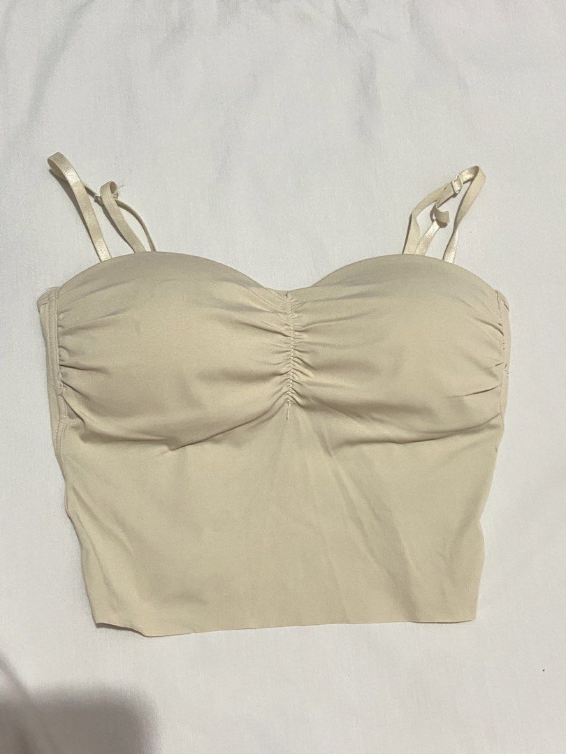 Seamless Ruched Padded Camisole Crop Top (Category: Sleeveless) located in Quezon City. Submitted by choiyiee14 (Listing ID 1437498717, Image 2). Description: DM me if you're interested! Can negotiate if you're going to buy 3+ items from my shop. 🤍 loc: QC.