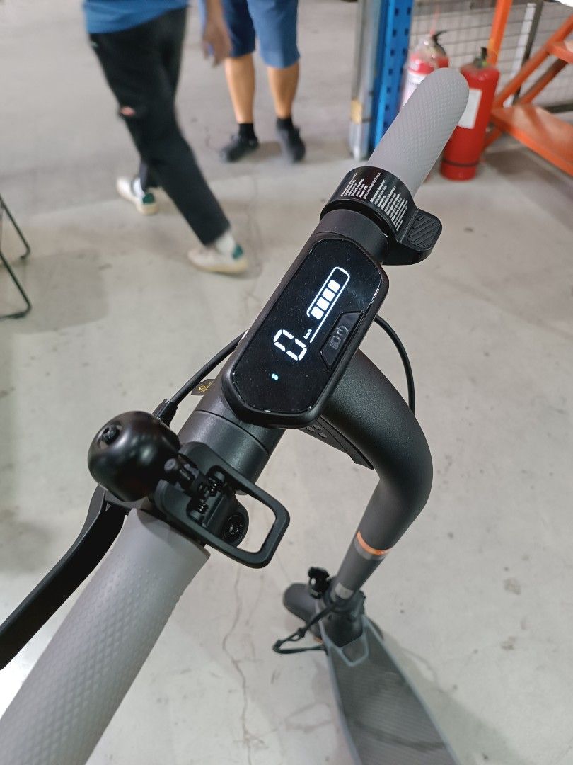Segway Ninebot kickscooter E2 (Category: Skates, Rollerblades & Scooters) located in Muntinlupa City. Submitted by aussiesurplus (Listing ID 1437464424, Image 2). Description: SHOP AND SAVE AUSTRALIAN SURPLUS #30 Kengi Marketing RMT Industrial Complex Tunasan Muntinlupa 📍Pin on GOOGLE MAP or WAZE: Shop and Save Australian Surplus RETAIL 🕣Store hours: 8:30am to 5:30pm ✅OPEN: Monday to Saturday 🔒CLOSED: Sunday.