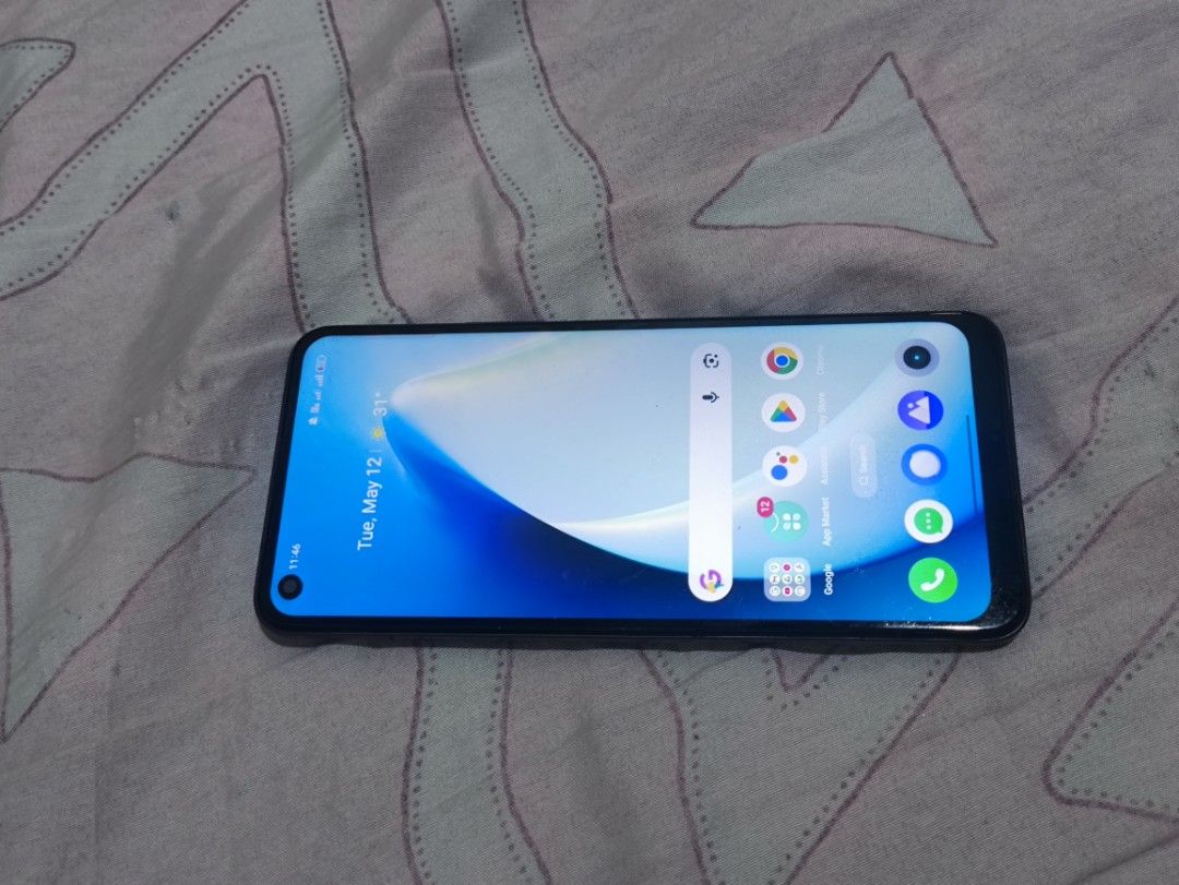 Selling my real me 8 (Category: Realme) located in Caloocan City. Submitted by raredolphin_107586 (Listing ID 1437429272, Image 1). Description: - Realme 8 for sale - Black color - Includes a protective case - 128GB storage - Meetup available at Pan de Manila, Dasmariñas City.