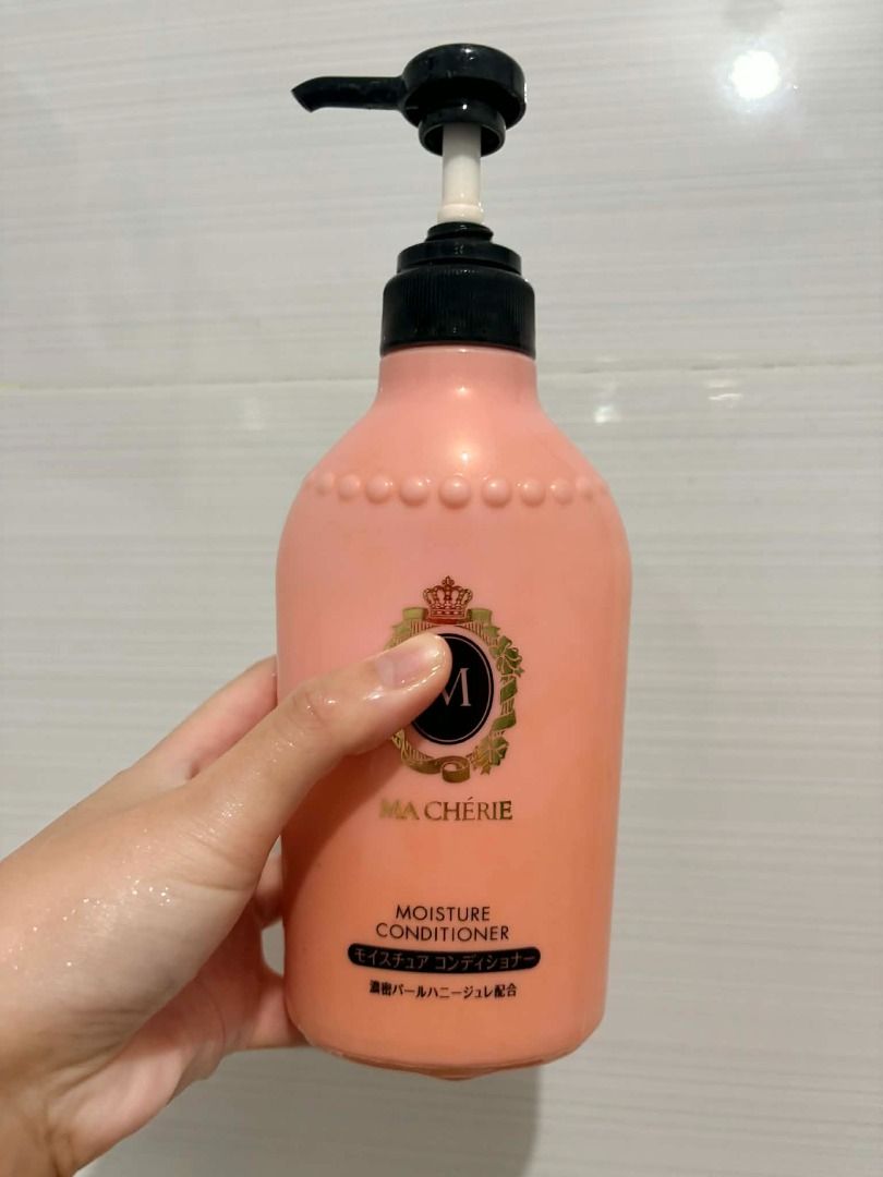 SHISEIDO ma cherie shampoo + conditioner set (Category: Hair) located in Muntinlupa City. Submitted by oldiesbutgoodiesxo.ph (Listing ID 1437476570, Image 2). Description: used already but not hiyang to my hair so selling it. bawas na but 70% left. if bought in watsons its around 700 each. .
