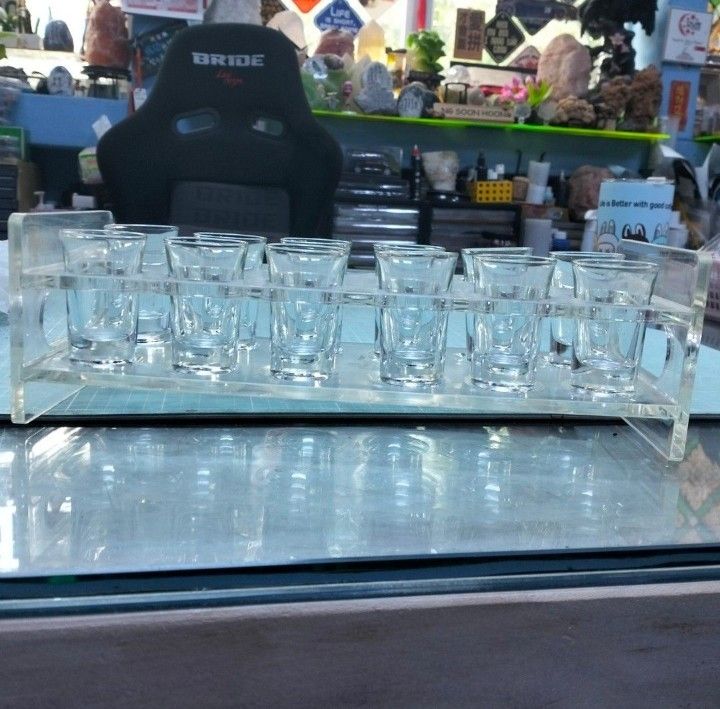 Shot cups452092378597314560