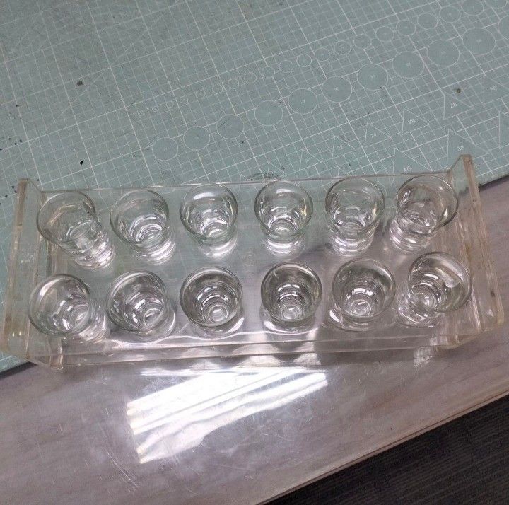 Shot cups452092378597314561