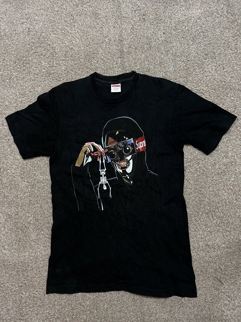 Supreme Creeper Tee from the Spring/Summer 2019 collection (Category: Tshirts & Polo Shirts ) located in Mexico. Submitted by iseemiyakee. (Listing ID 1437433312, Image 1). Description: Size small 17.5 width x 28 length no issue excellent condition .