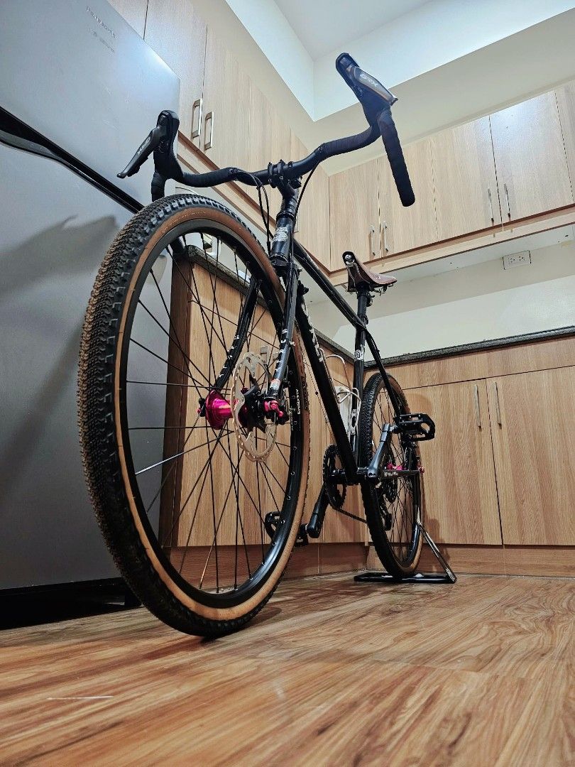 Surly straggler (Category: Bicycles) located in Pateros City. Submitted by doiski (Listing ID 1437499483, Image 3). Description: Surly straggler Php100k Display condition. Gamit lang pang kape2 sa city. Conversation starter lang. I still have all the box ng mga pyesa. Taguig loc. Ty..