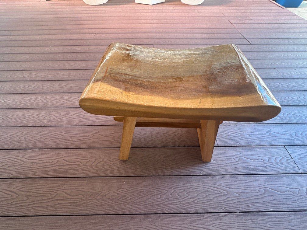 Table with wood chair451841970227783682