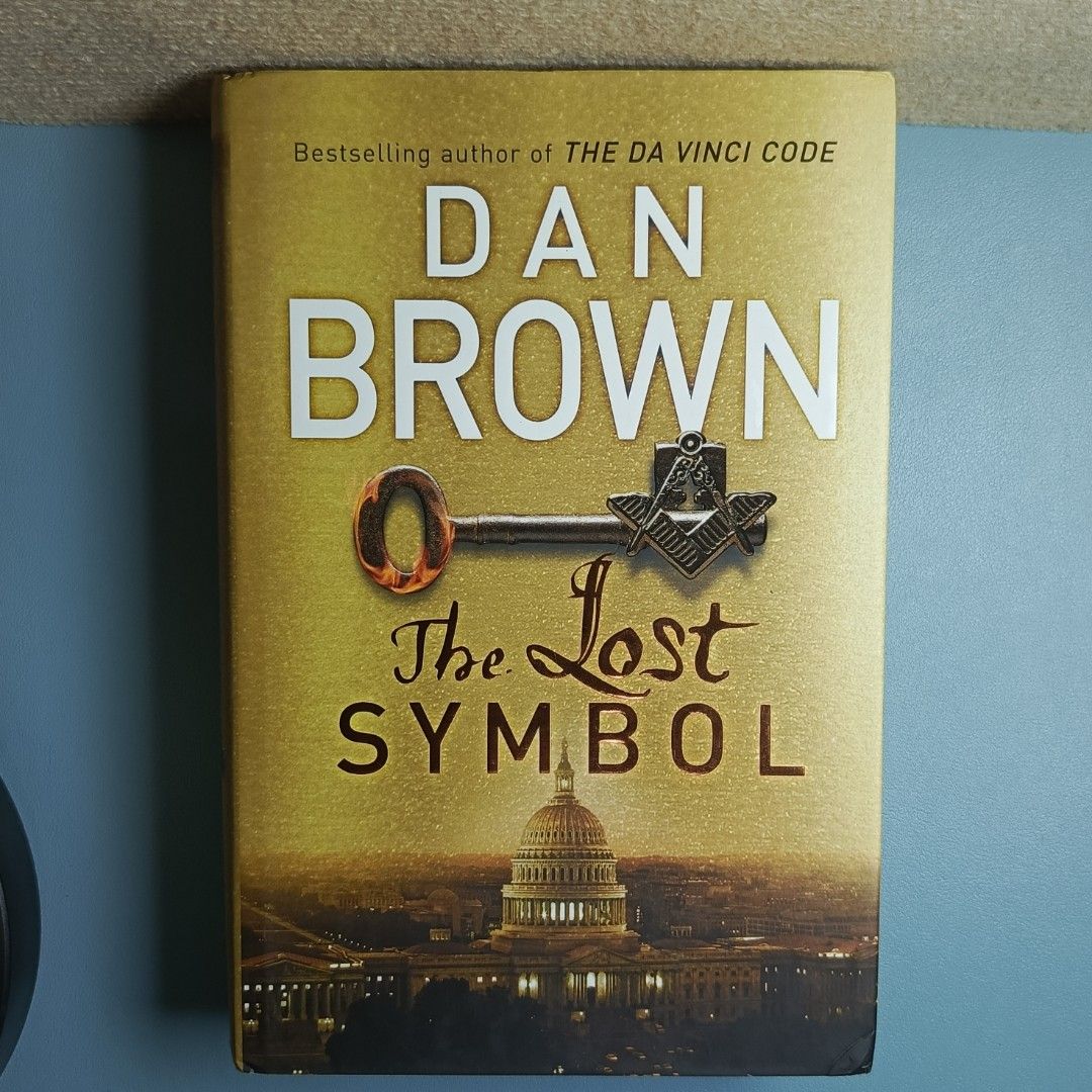 The Lost Symbol by Dan Brown Preloved Hardbound Book (Category: Storybooks) located in Cebu City. Submitted by shibarena (Listing ID 1437538440, Image 1). Description: - The Lost Symbol by Dan Brown (Preloved Hardbound Book).