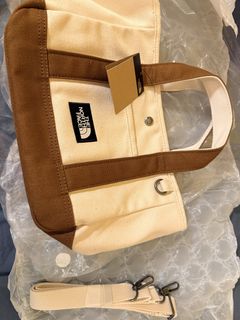 （分類：）位於 。 由 caroulselling 提交（商品編號 1437539723，圖片 1）。簡介： 。