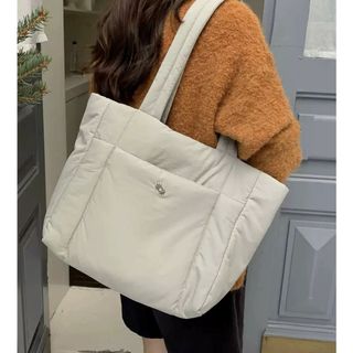 (Category: ) located in . Submitted by zoeli_makeup (Listing ID 1437432544, Image 1). Description: .