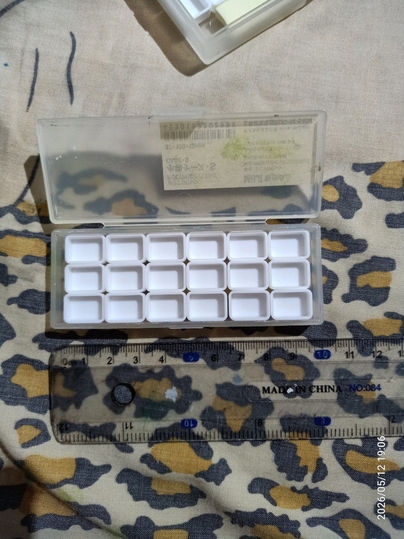 Travel watercolor palettes (Category: Stationery & School Supplies) located in Bacoor. Submitted by mongrelfrox (Listing ID 1437510391, Image 3). Description: Travel watercolor palettes in different containers. in ≈ 5ml pans -Card pocket size container 24 pans (1 available) P239 -Muji polypropylene case square 12 pans (3 available) P159 -Muji polypropylene case long rectangle 18 pans (1 available) P169 note: free saugwunder sponge and pans. the p