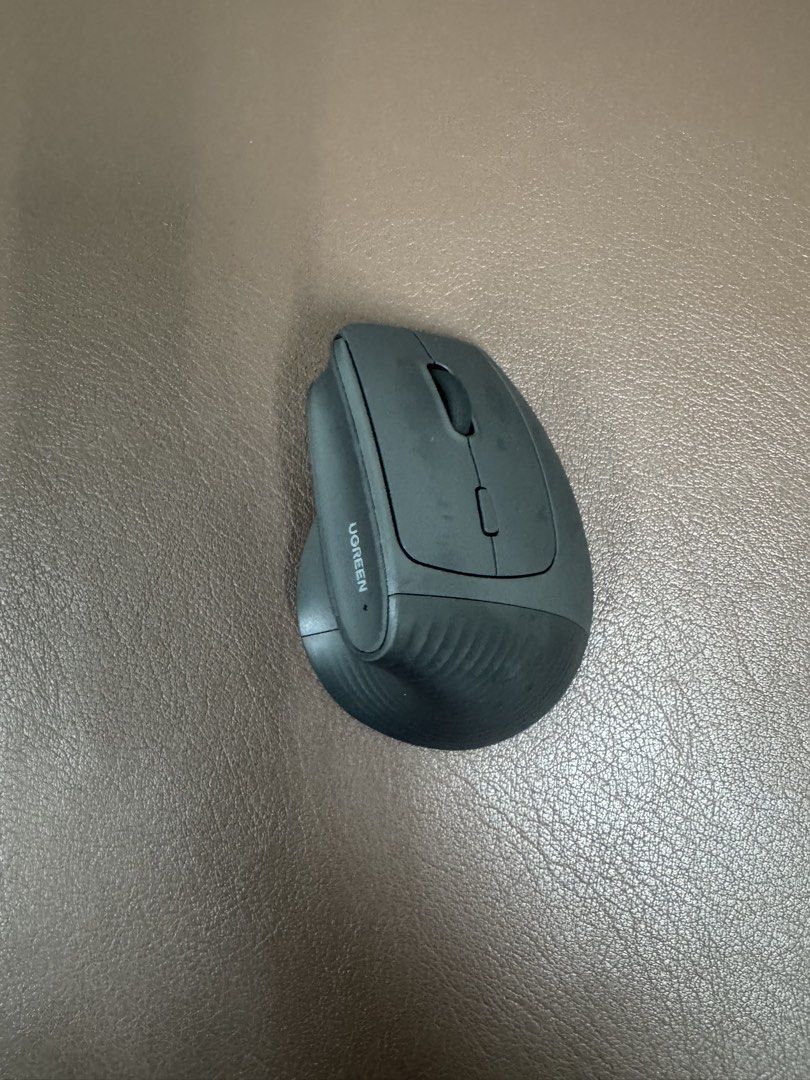 UGREEN Vertical 4000DPI 2.4G Ergonomic Wireless Silent Click Mouse452021057309255683