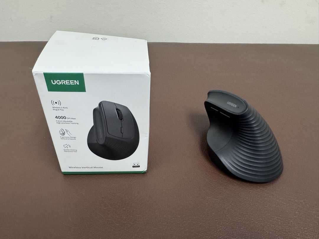 UGREEN Vertical 4000DPI 2.4G Ergonomic Wireless Silent Click Mouse452021057309255681