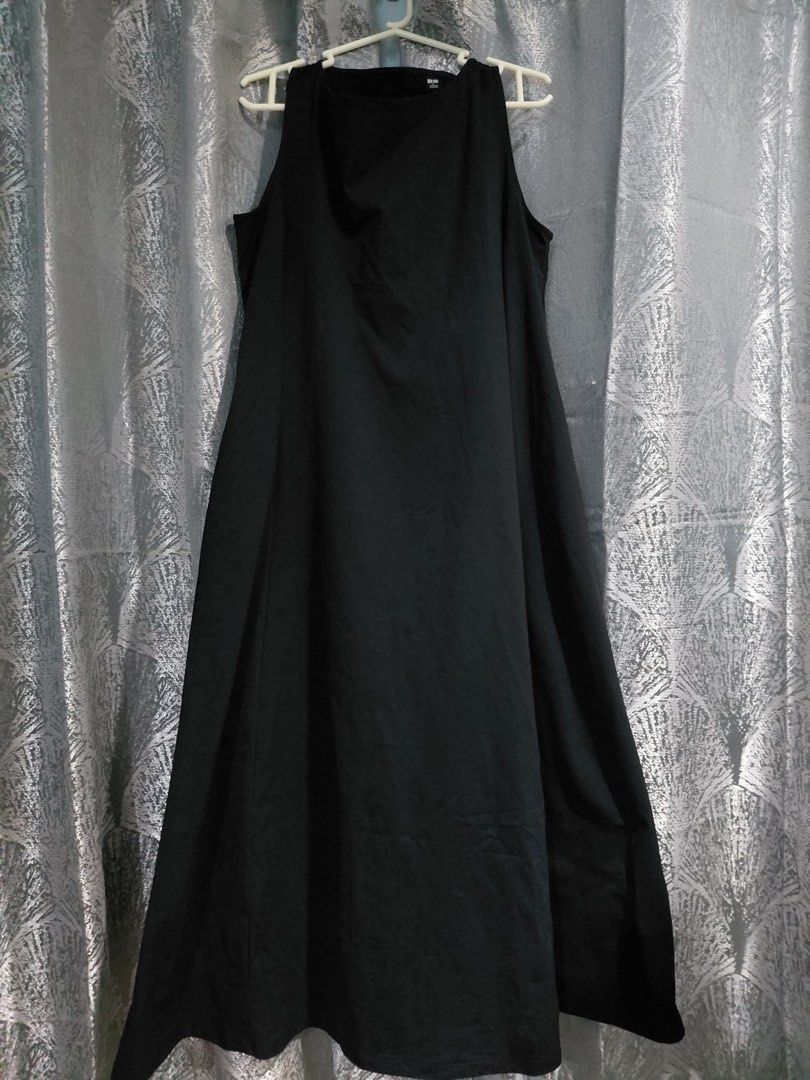 Uniqlo Airism Black Maxi (Category: Dresses) located in Iligan City. Submitted by bartolorec40249 (Listing ID 1437555775, Image 3). Description: Good condition ✅ Small to Large✅ No flaws ✅ Very comfty ✅ Very Black ✅.