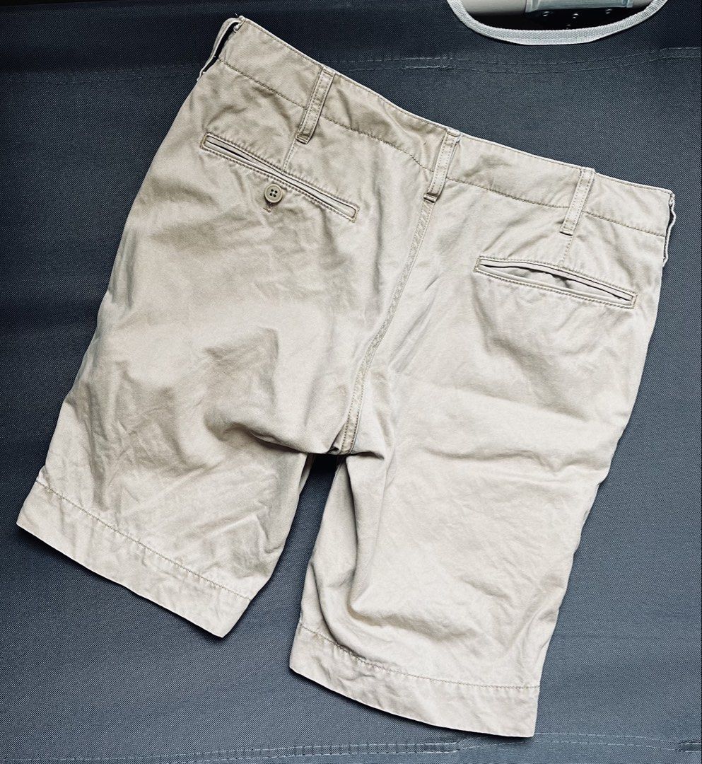 Muji Khaki Shorts - Size S (Category: Announcements) located in Subic. Submitted by round.thrift (Listing ID 1437419453, Image 2). Description: -Muji Khaki Shorts - Size: S - Closure: Button and zipper - Pockets: Two front, two back - Material: Durable fabric - Color: Khaki - Suitable for everyday wear.