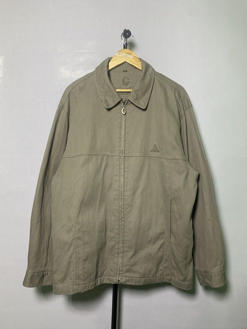 Valentino Gianni Harrington (Category: Luxury Apparel) located in Manila. Submitted by macadr1p (Listing ID 1437550984, Image 2). Description: VALENTINO GIANNI Harrington Dimes: 24.5x29.5 Best fit: XL Color rate: 10/10 Condition: Like New - no issues - Complete tags - Color not faded at all - Collar not faded - No sign of usage - High quality Fabrics - OVERALL💯 ✔ Premium fabric for all-day comfort ✔ Clean and versatile style ✔ Classic and modern