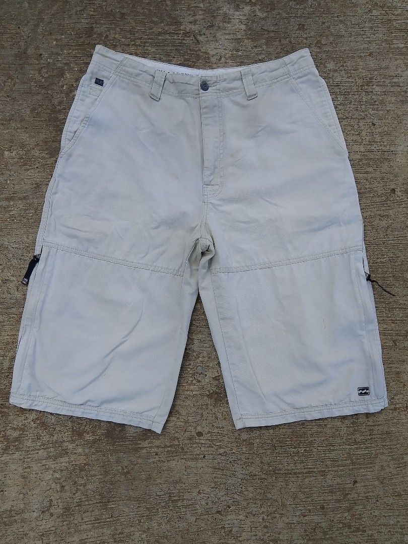 Vintage Y2K Billabong Cargo Short (Category: Shorts) located in Bonifacio. Submitted by rasfinds16 (Listing ID 1437456332, Image 1). Description: Brand : Billabong 📌ALL ITEMS ARE NEGOTIABLE / DM ME 📩 📌Color may vary due to lighting. Waist : 33 on tag Color Rate : 9 / 10 Condition : Excellent Issue : None / Need wash MOP : GCash Courier : J&T Location : Mindanao - PAY NOW / SHIPPED NOW | TOMORROW - WE SHIP NATIONWIDE VIA J&T - ITEMS ARE THRIFTE