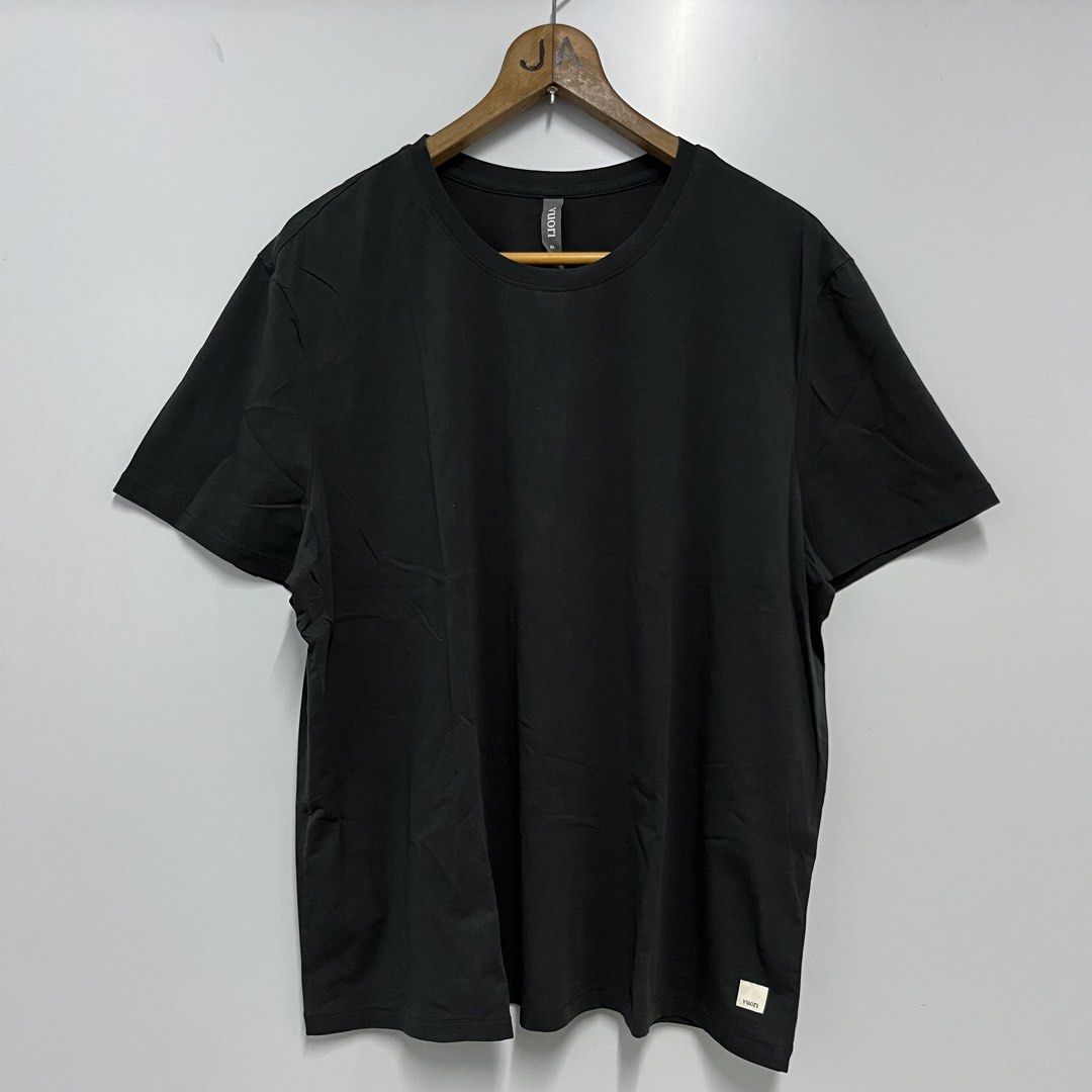 Vuori - Feather Tee Women’s (Category: Shirts) located in Batangas. Submitted by wornwear.ph (Listing ID 1437540872, Image 2). Description: Vuori - Feather Tee Women’s XL Width 23 inches Length 26” Excellent condition 880 only! .