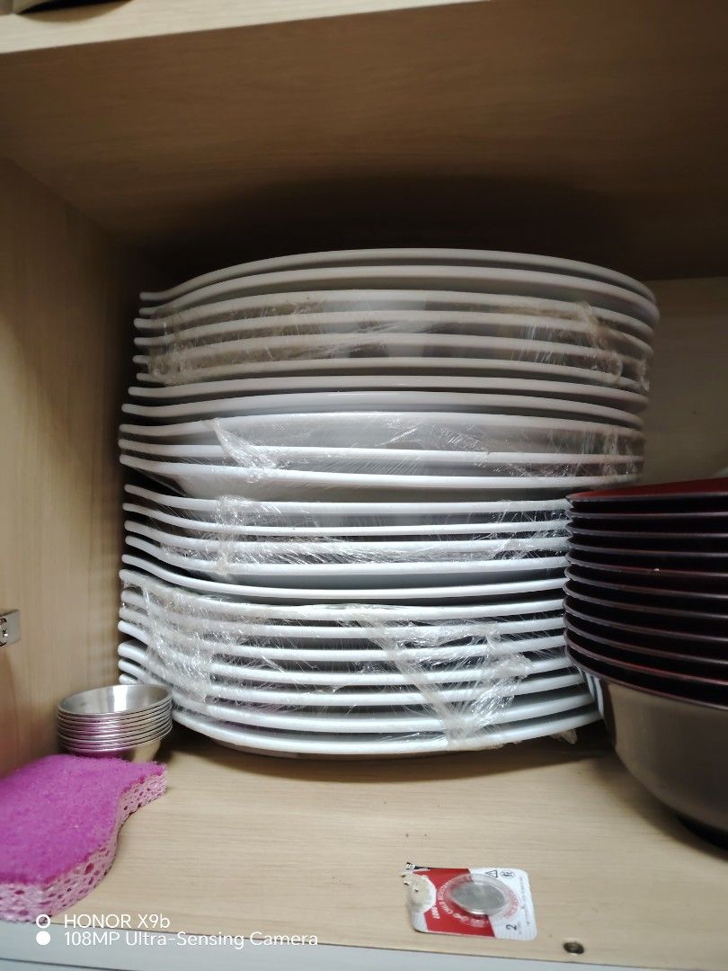White Ceramic Plates - Set of452327548829061123
