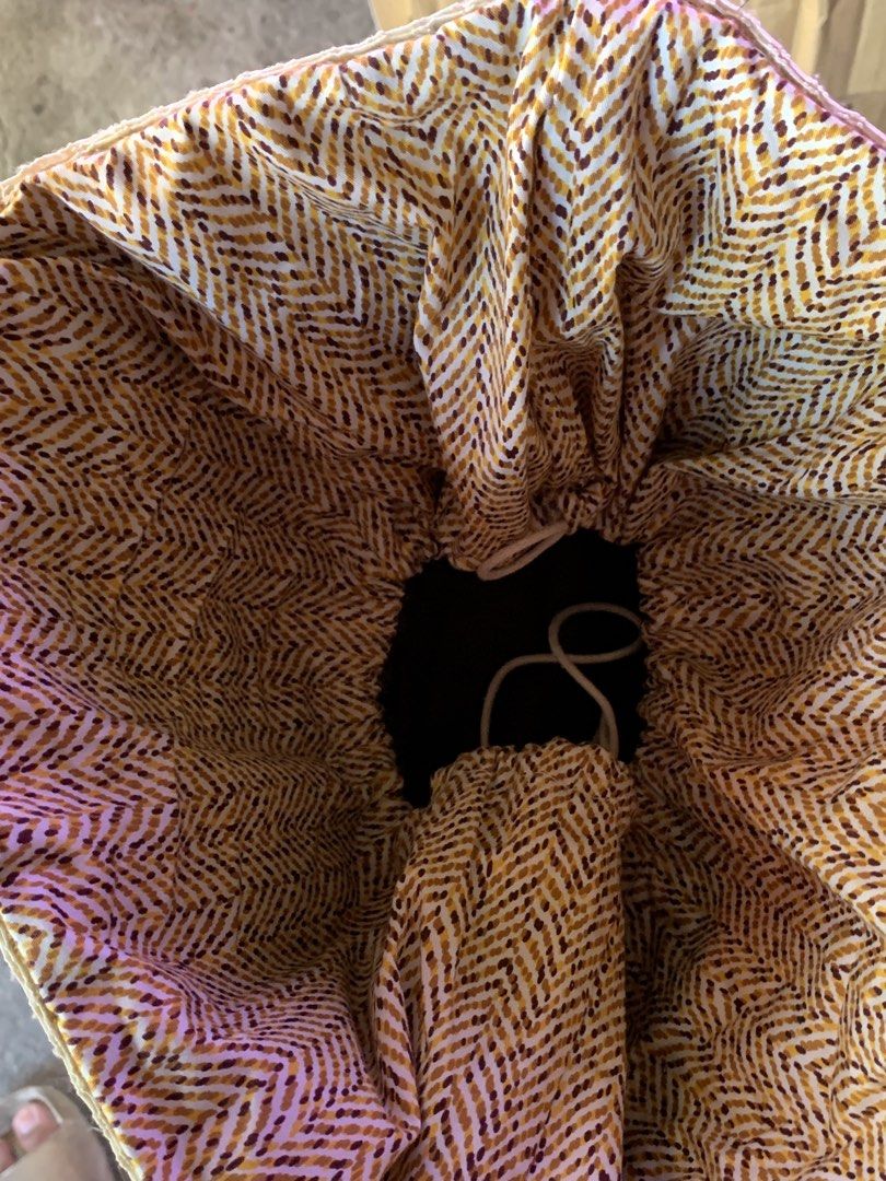Summer Woven Straw Handbag with Beaded Handles (Category: Beach Bags) located in Manila. Submitted by t.nicole_revilla (Listing ID 1437431226, Image 2). Description: Negotiable - Woven straw exterior - Beaded handles - Patterned fabric lining - Drawstring closure - Lightweight design - Ideal for carrying essentials - Suitable for various occasions Mop: gcash courier: jnt.