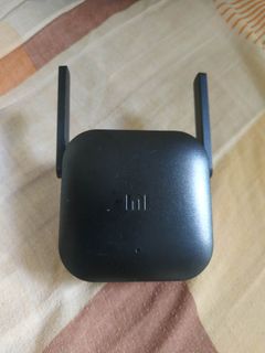 Xiaomi Mi WiFi Range Extender AC1200, Computers & Tech, Parts ...