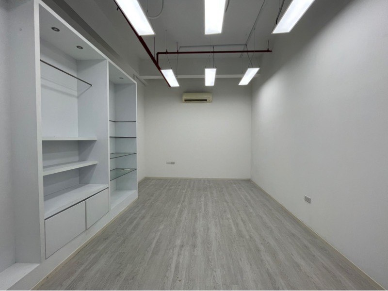(Category: ) located in . Submitted by bizspace (Listing ID 1437625937, Image 1). Description: .